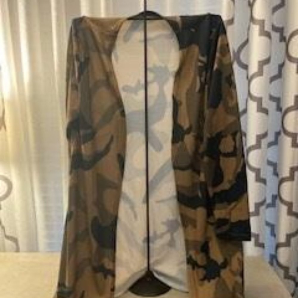 NWOT Camo Long Lightweight Open Front Cardigan